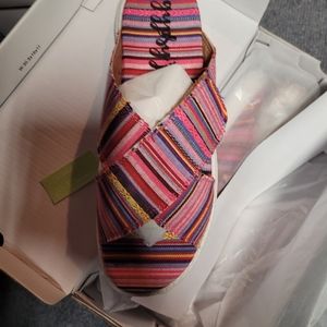 Gypsy Jazz sandals.  Pink Ocean print size 9